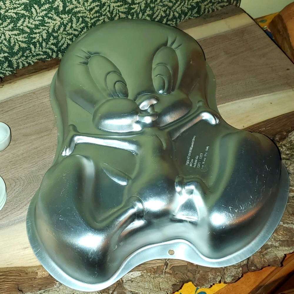 1998 Tweety Bird Wilton Pan